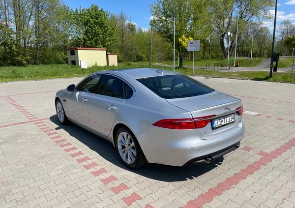 Jaguar XF cena 89000 przebieg: 93000, rok produkcji 2018 z Lubartów małe 781